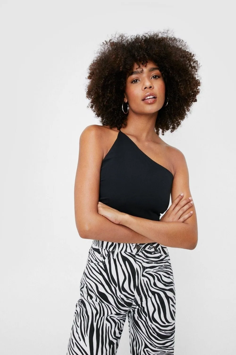 Asymmetric Bow Tie Back
Crop Top