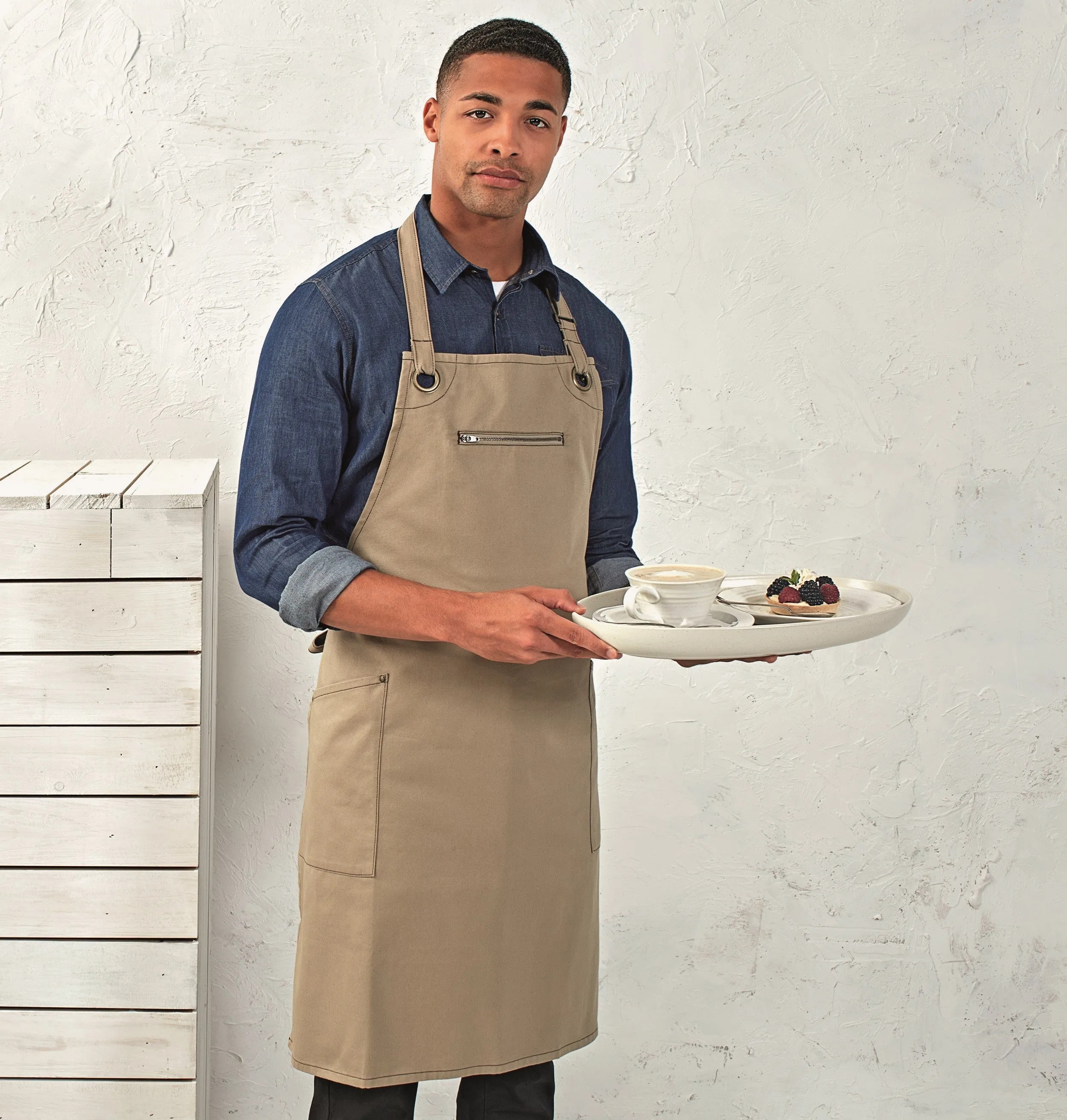 Barley Sustainable Bib Apron | OLIVE GREEN/CHESTNUT