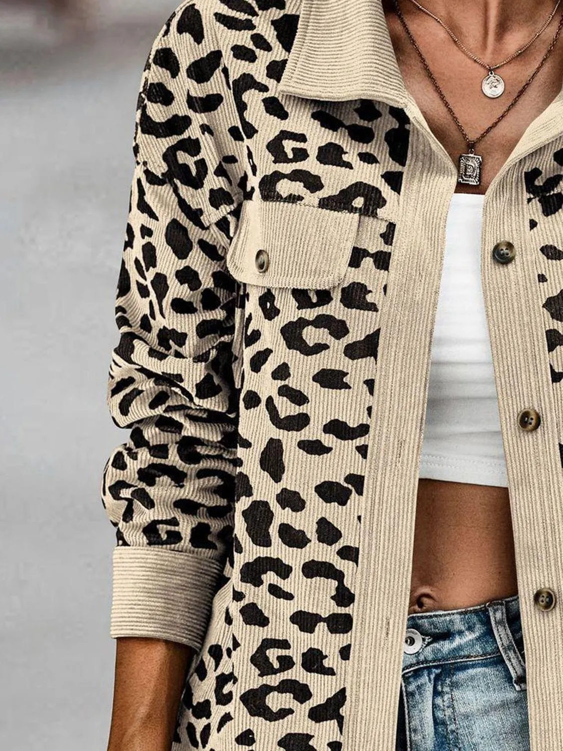 Lady's Leopard Print Buttoned Jacket